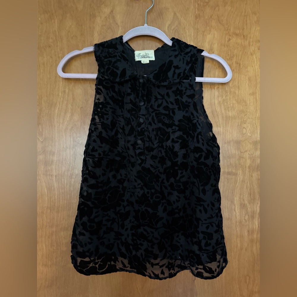 Forever 21 Black Floral Sleeveless Blouse